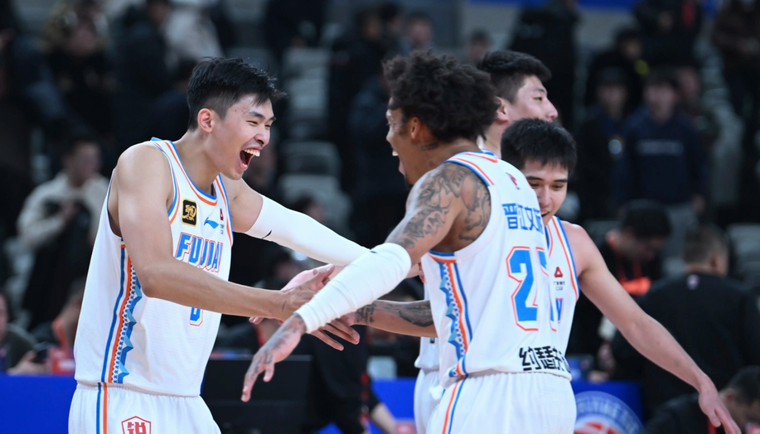 天行官方网站 -深圳男篮训练开放日;加时末段伤情更新引欢呼;法国杯在即;高层口径保持一致的简单介绍