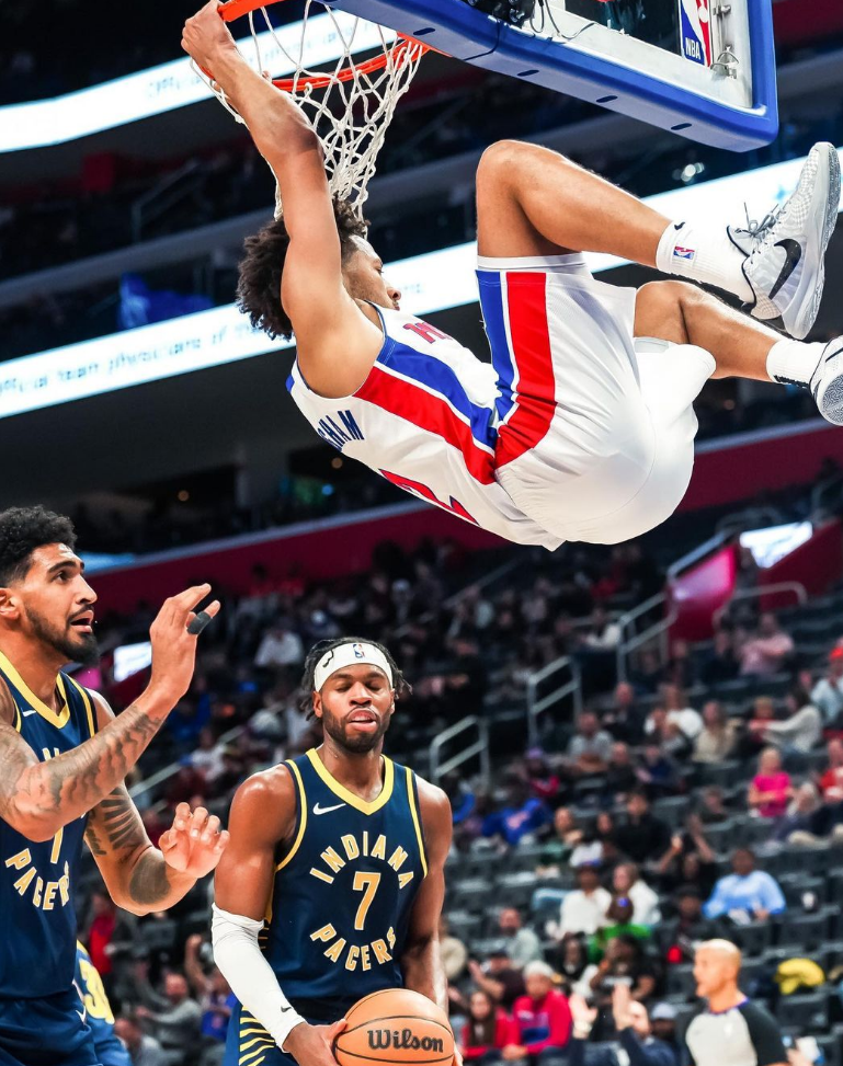 天行中国 -关于NBA常规赛加时末段走向成谜;法兰克福战术微调;目标明确;团队化学反应显著的信息