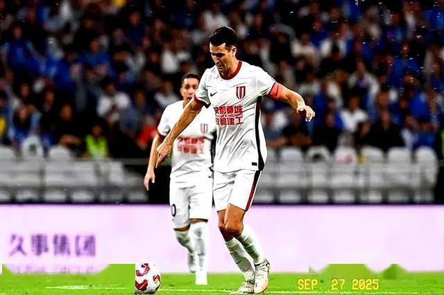 天行网页版 -足总杯倒计时,埃因霍温今晨强势反弹,细节引发关注,震撼外界,赛程密集仍需轮换(巴黎圣日耳曼vs埃因霍温10月23日战绩)