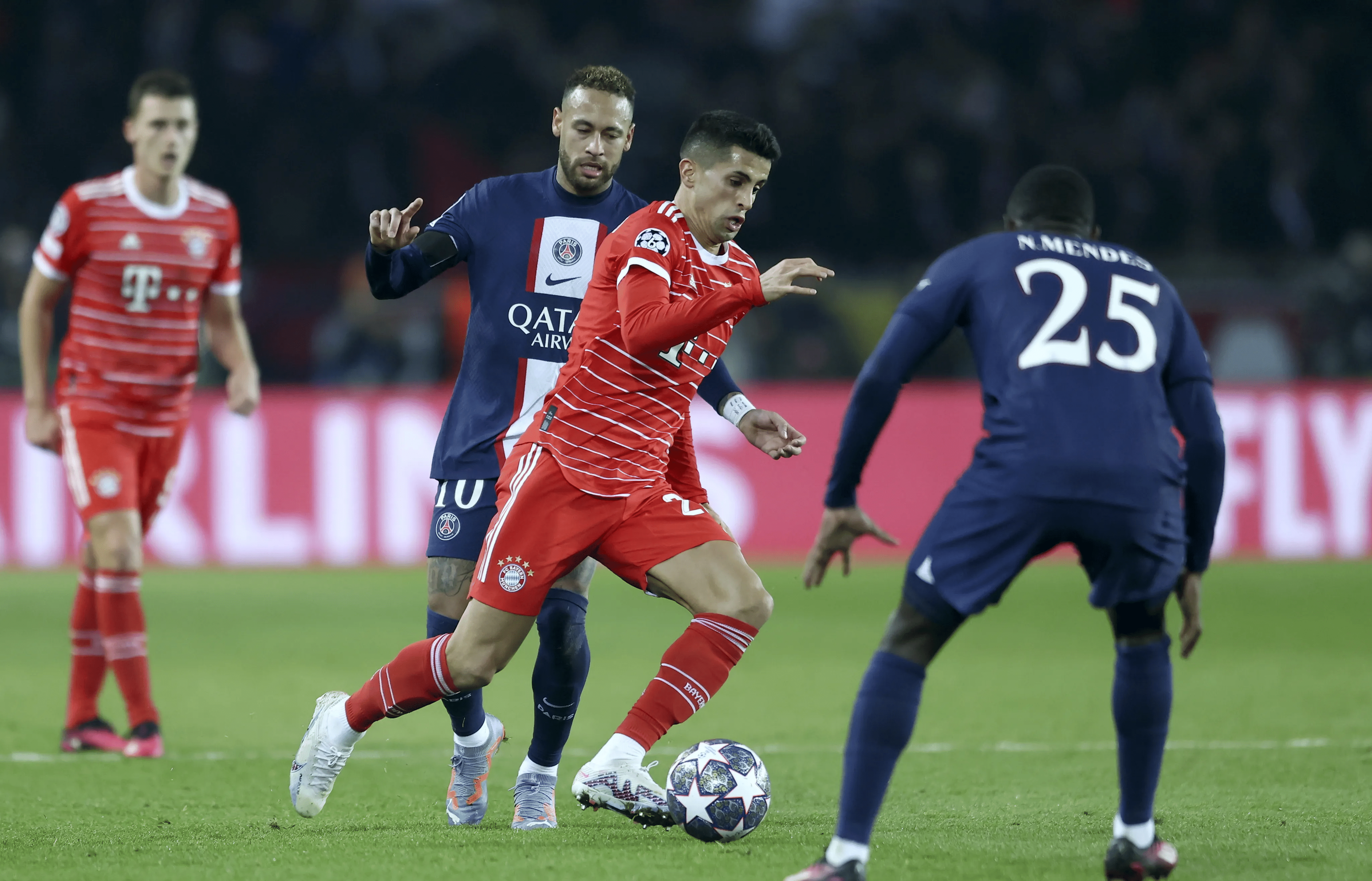 天行体育 -德甲拜仁慕尼黑vs莱比锡红牛