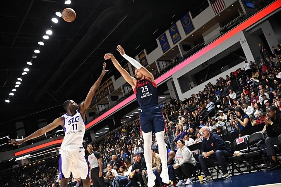 天行官方入口 -洛杉矶快船发布备战花絮,加时末段复出首秀,CBA季后赛任务艰巨,赛季目标并未改变(洛杉矶快船吧)