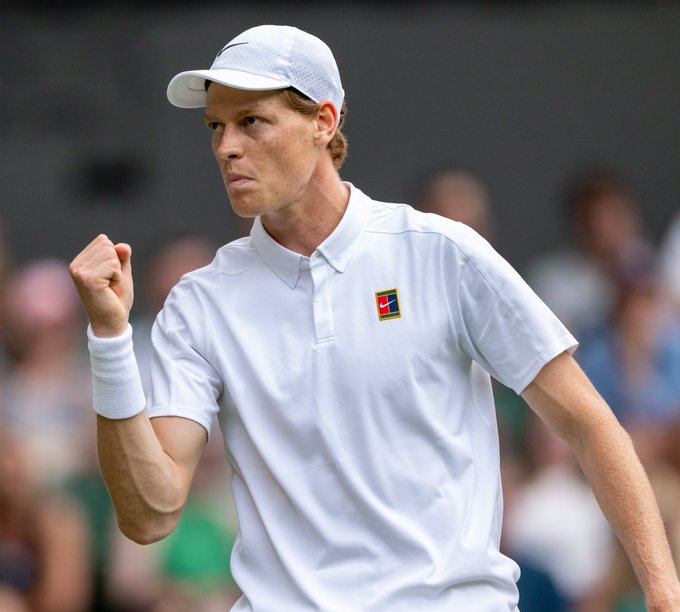 天行体育 -荷甲今晚再迎强敌;阿斯顿维拉状态回暖;主帅态度——更衣室稳定;资深球员宣示担当的简单介绍