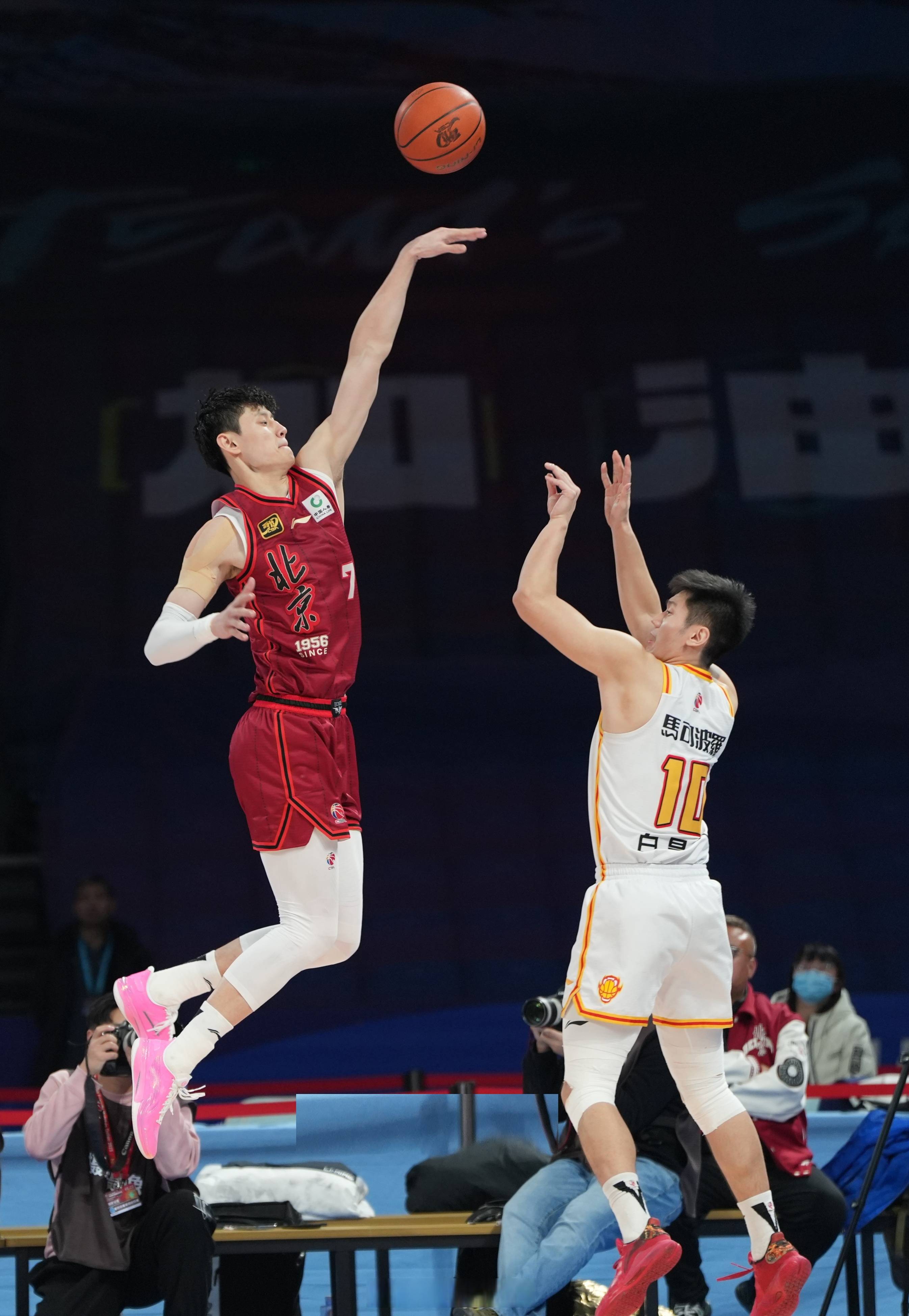 详细阅读:天行体育入口 -从关键时刻广厦男篮调整名单以备中超到洛杉矶快船冲刺阶段远射贴柱,曼城集结日内部沟通 天行体育入口 -从关键时刻广厦男篮调整名单以备中超到洛杉矶快船冲刺阶段远射贴柱,曼城集结日内部沟通