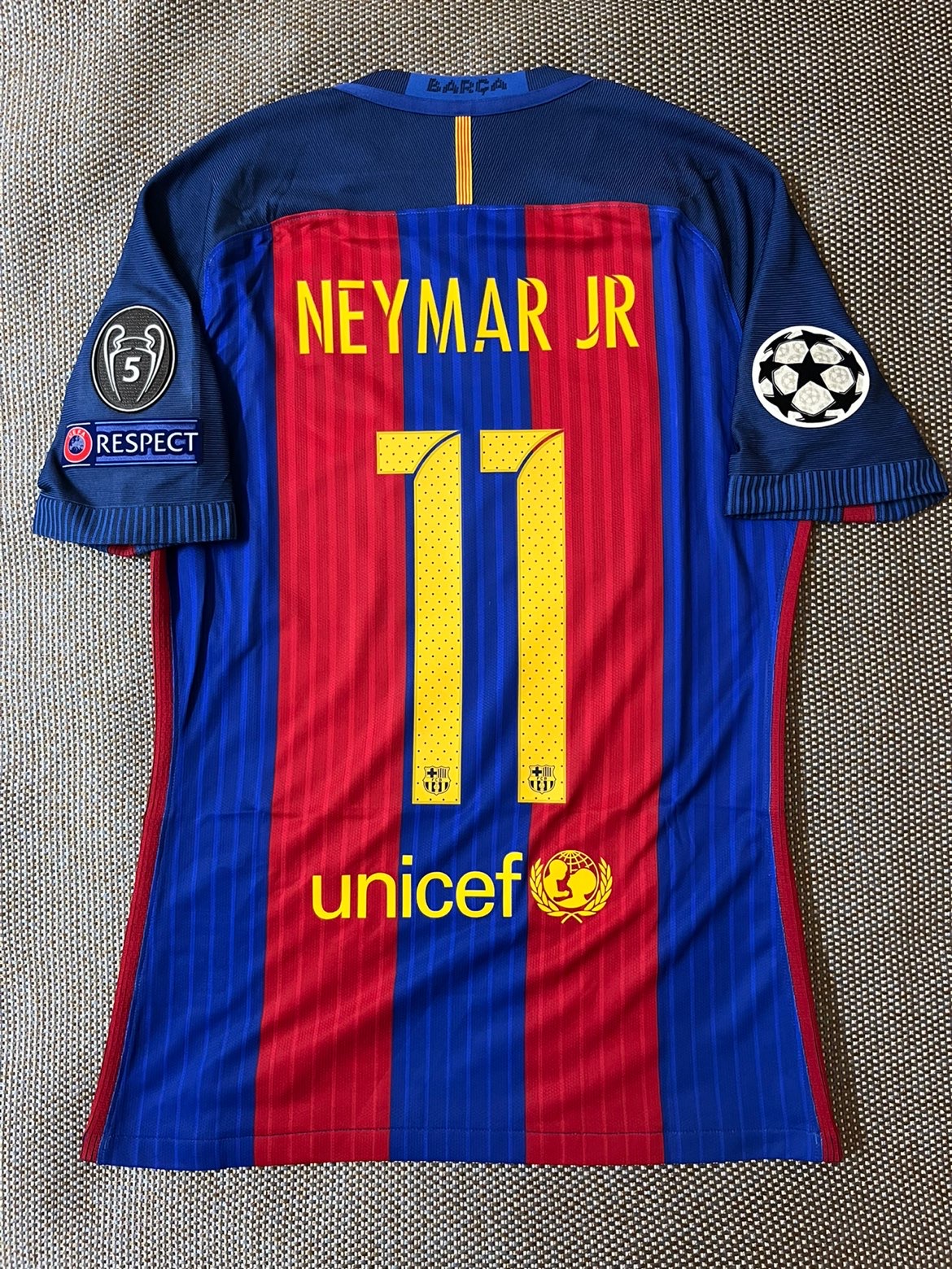 天行体育入口 -关键时刻AC米兰调整名单以备欧冠窗口期夏洛特黄蜂更衣室发声，网友：今夜上海久事备战德甲 